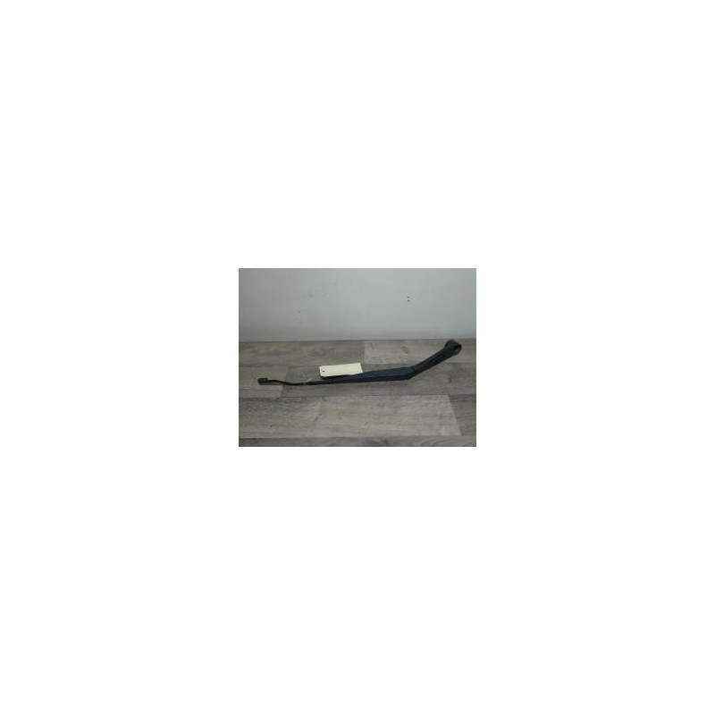 Bras essuie glace avant gauche KIA RIO 4 PHASE 1 d’occasion