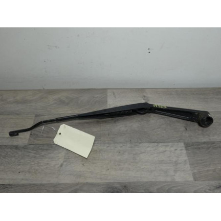 Bras essuie glace avant gauche KIA RIO 4 PHASE 1 d’occasion