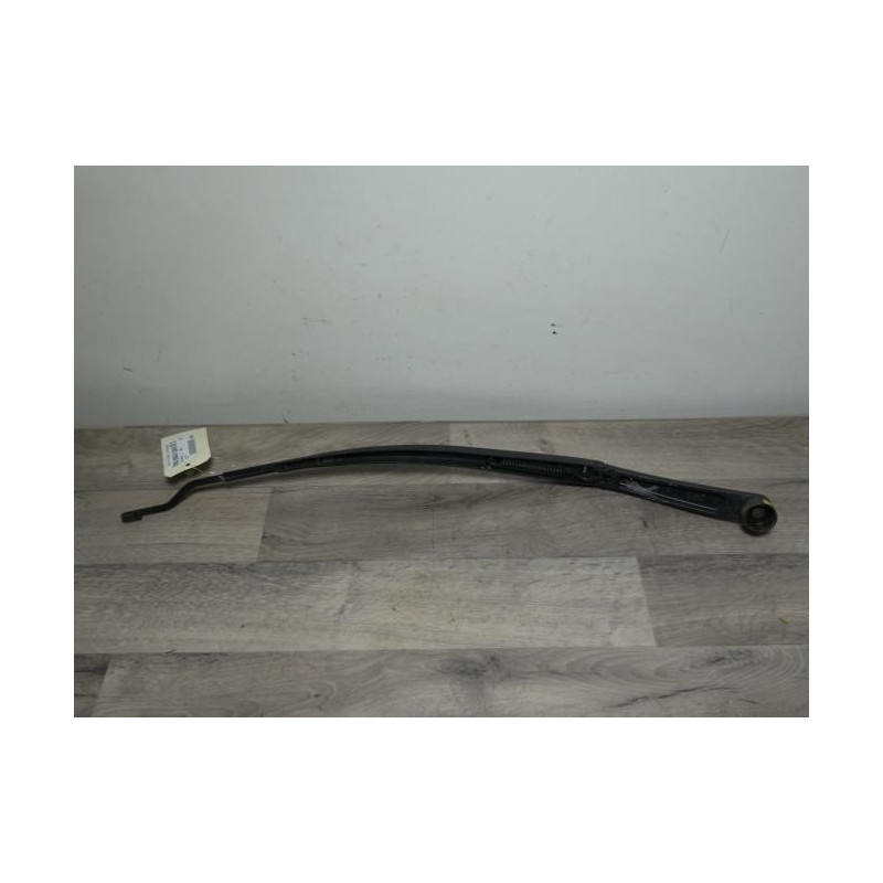 Bras essuie glace avant droit KIA RIO 4 PHASE 1 d’occasion
