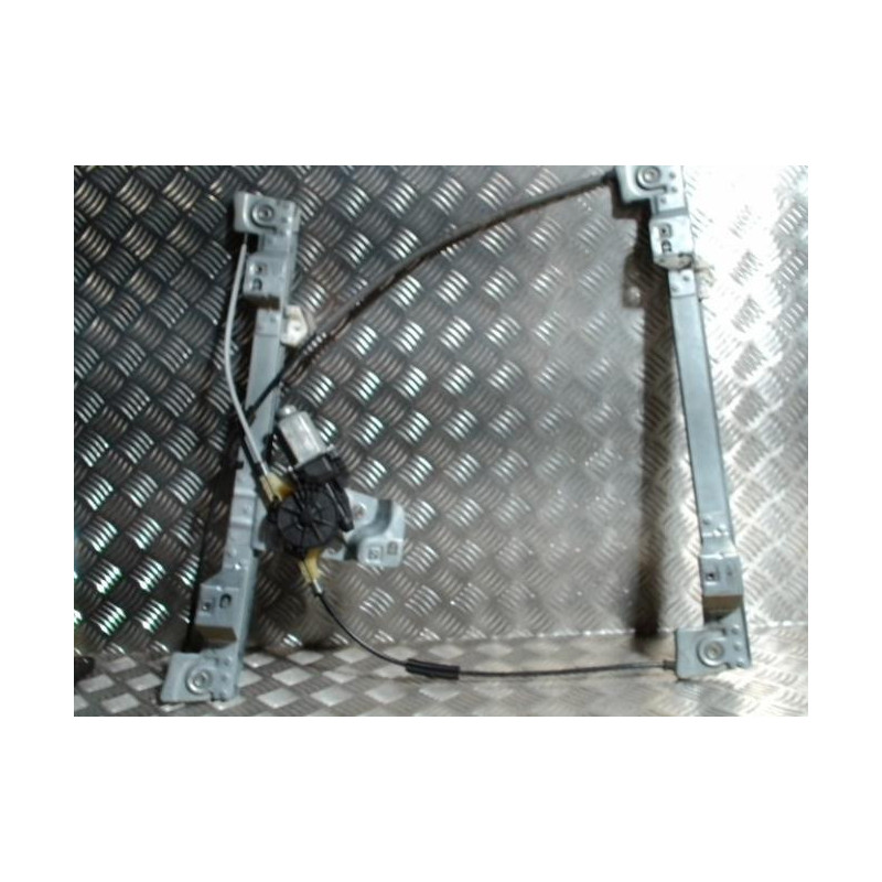 Leve vitre electrique avant gauche RENAULT KANGOO 2 PHASE 1 d’occasion