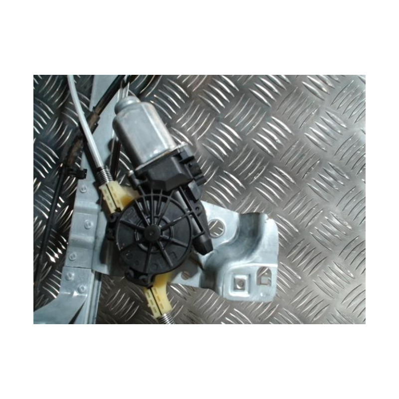Leve vitre electrique avant gauche RENAULT KANGOO 2 PHASE 1 d’occasion