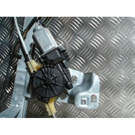 Leve vitre electrique avant gauche RENAULT KANGOO 2 PHASE 1 d’occasion