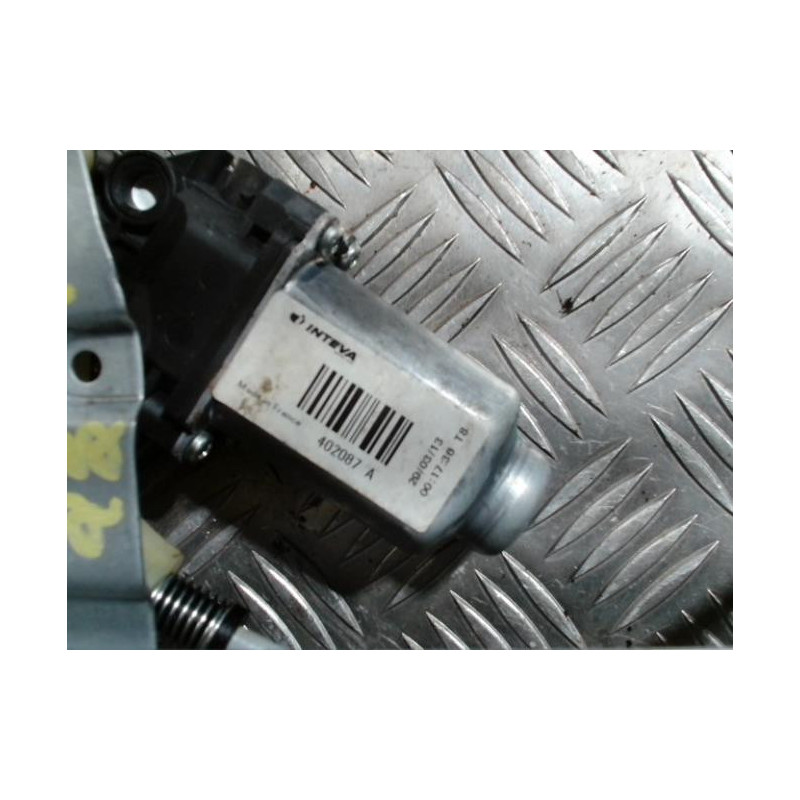 Leve vitre electrique avant gauche RENAULT KANGOO 2 PHASE 1 d’occasion