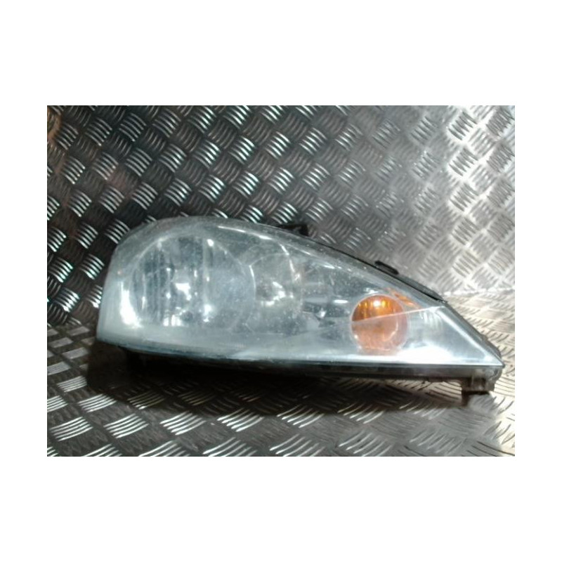 Optique avant principal droit (feux)(phare) FORD FOCUS 1 d’occasion