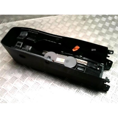 Console central (interieur plastique) RENAULT CLIO 5 PHASE 1 d’occasion