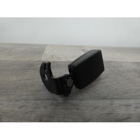 Attache ceinture arriere droit FIAT PUNTO 3 d’occasion