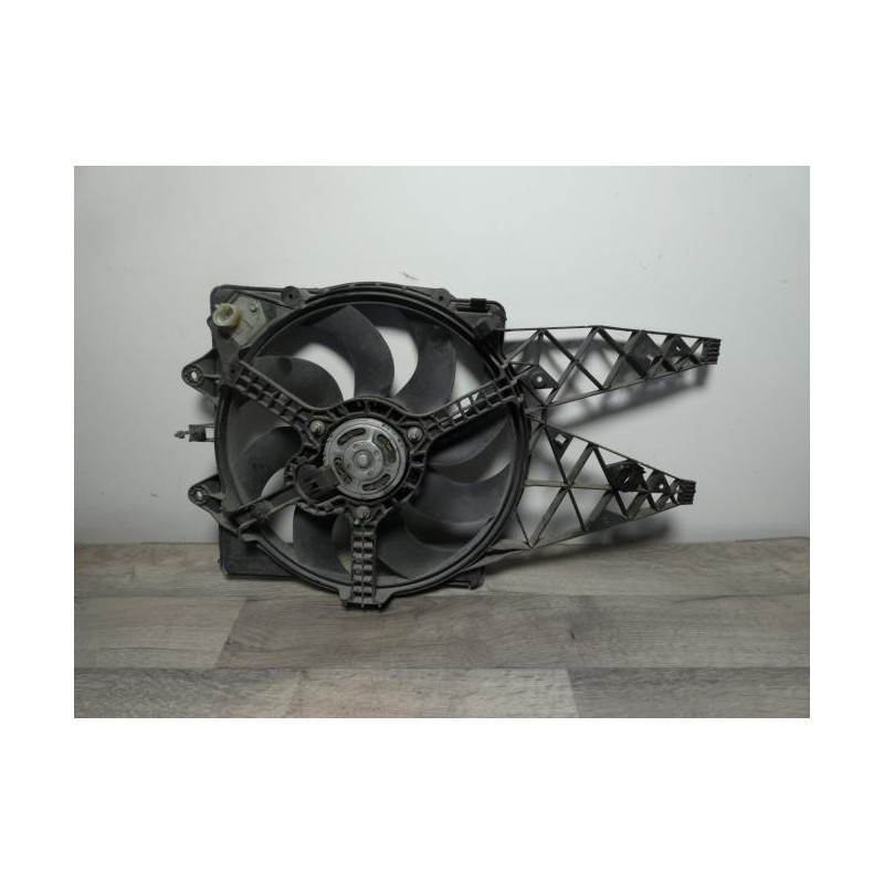 Moto ventilateur radiateur FIAT PUNTO 3 d’occasion