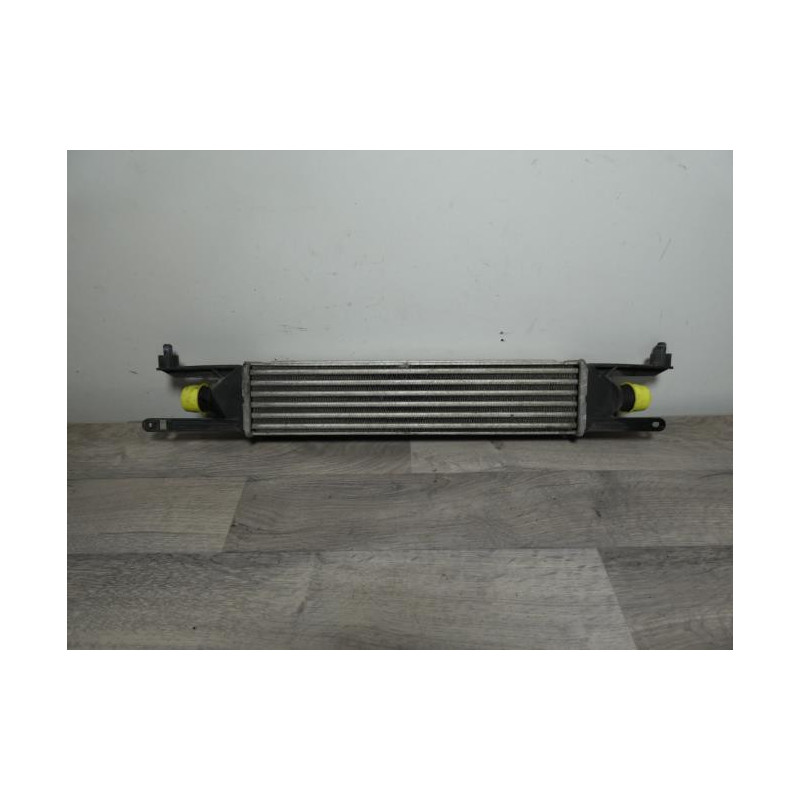 Echangeur air (Intercooler) FIAT PUNTO 3 d’occasion