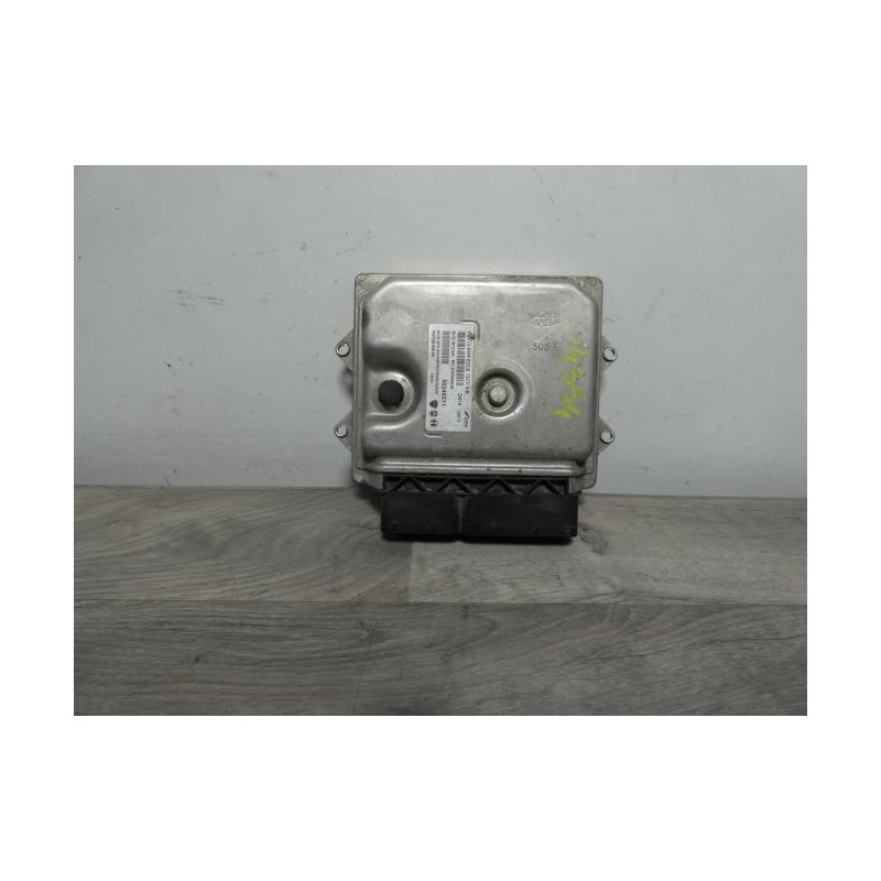 Calculateur FIAT PUNTO 3 d’occasion