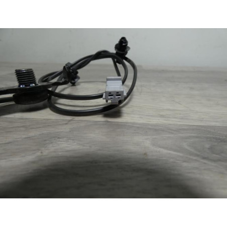 Attache ceinture avant gauche FIAT PUNTO 3 d’occasion