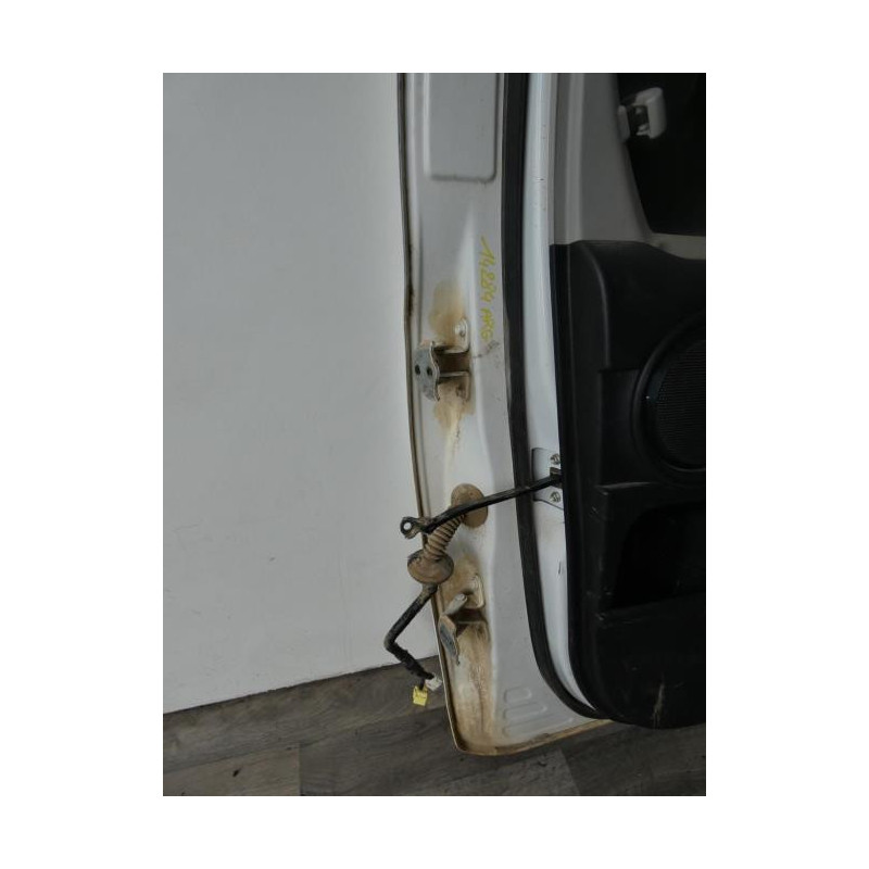 Porte arriere gauche TOYOTA HILUX 5 PHASE 1 d’occasion