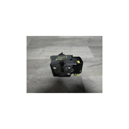 Serrure avant gauche DACIA SANDERO 2 PHASE 1 d’occasion