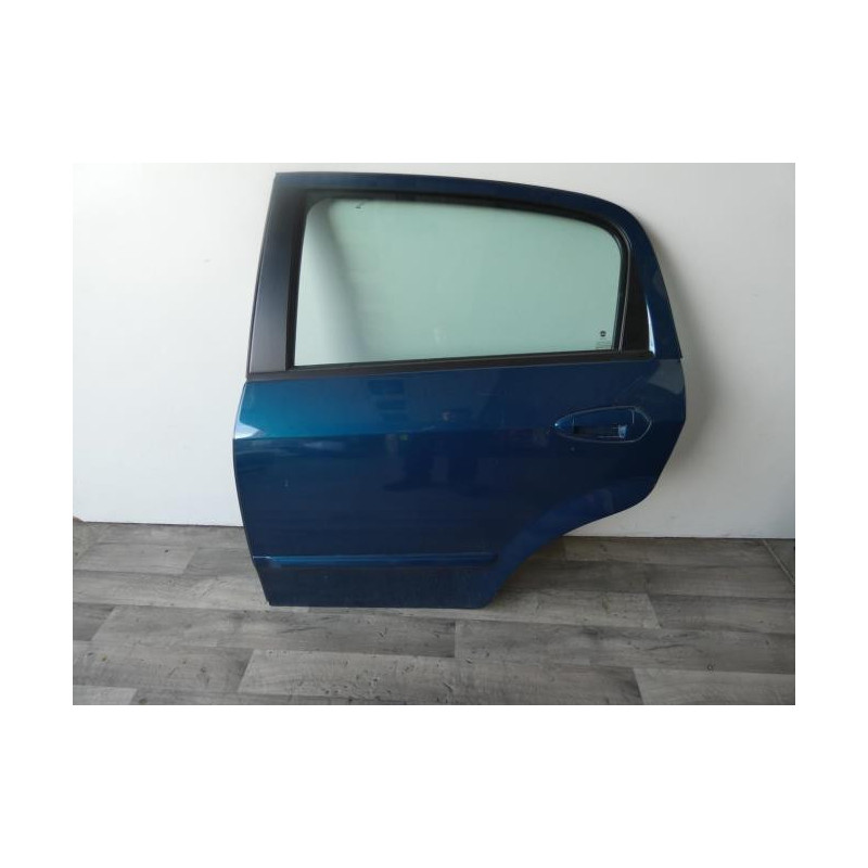 Porte arriere gauche FIAT PUNTO 3 d’occasion
