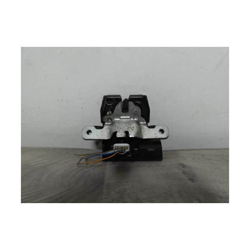 Serrure de coffre FORD FIESTA 6 PHASE 2 d’occasion