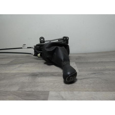 Levier de vitesses FORD FIESTA 6 PHASE 2 d’occasion