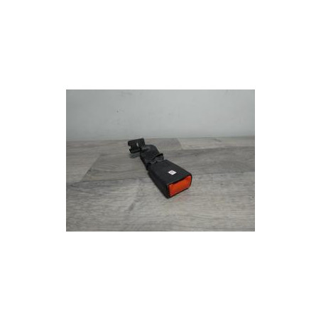 Attache ceinture arriere droit FIAT 500 2 PHASE 1 d’occasion