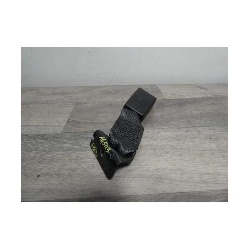 Attache ceinture arriere droit FIAT 500 2 PHASE 1 d’occasion