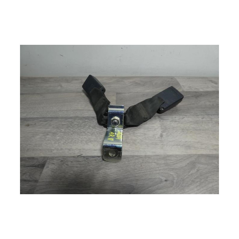 Attache ceinture arriere centrale TOYOTA HILUX 5 PHASE 1 d’occasion