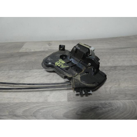Serrure avant gauche TOYOTA HILUX 5 PHASE 1 d’occasion