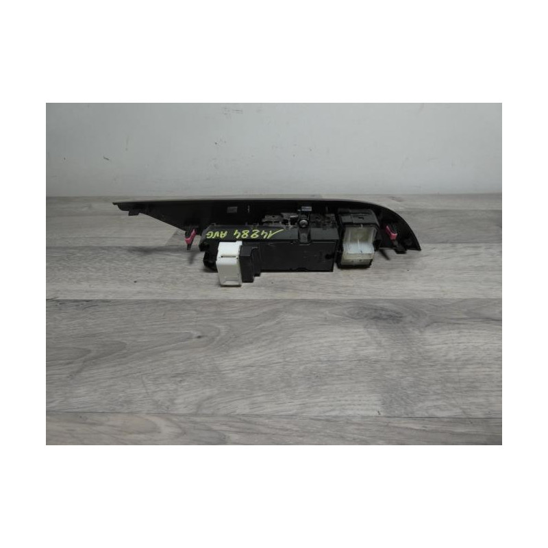 Interrupteur de leve vitre avant gauche TOYOTA HILUX 5 PHASE 1 d’occasion
