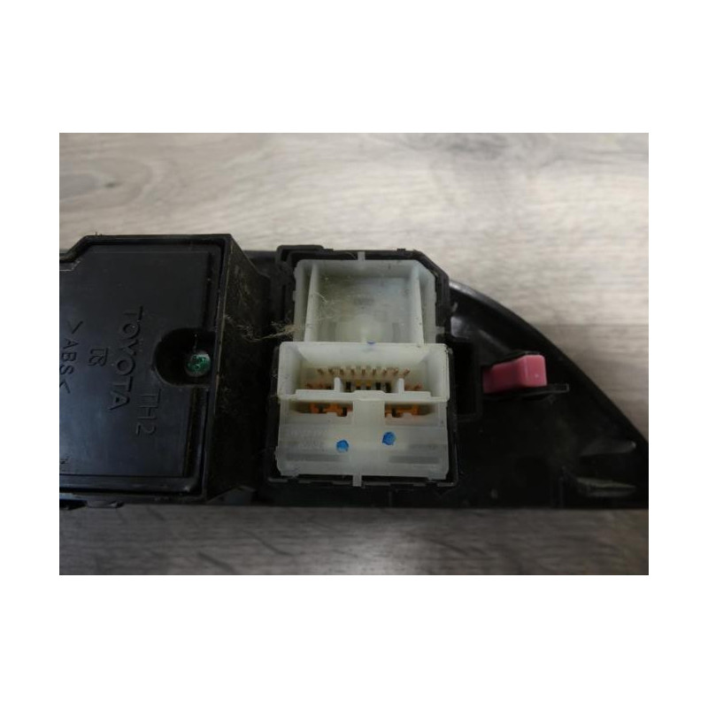 Interrupteur de leve vitre avant gauche TOYOTA HILUX 5 PHASE 1 d’occasion