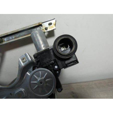 Leve vitre electrique avant gauche TOYOTA HILUX 5 PHASE 1 d’occasion
