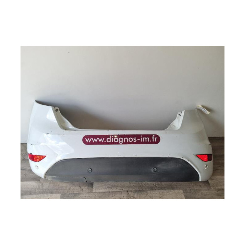 Pare choc arriere FORD FIESTA 6 PHASE 2 d’occasion