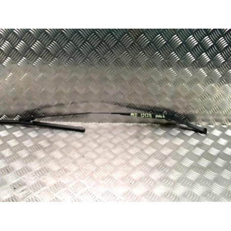 Bras essuie glace avant droit VOLKSWAGEN POLO 6 PHASE 1 d’occasion