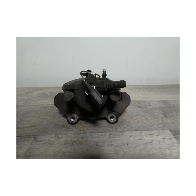 Etrier avant droit (freinage) FIAT PUNTO 3 d’occasion