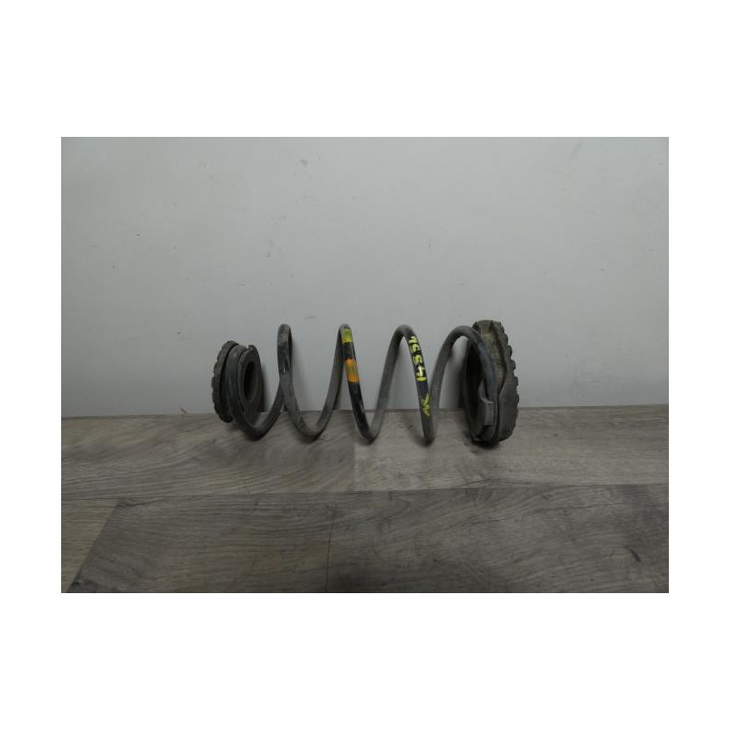 Ressort de suspension arriere FIAT PUNTO 3 d’occasion