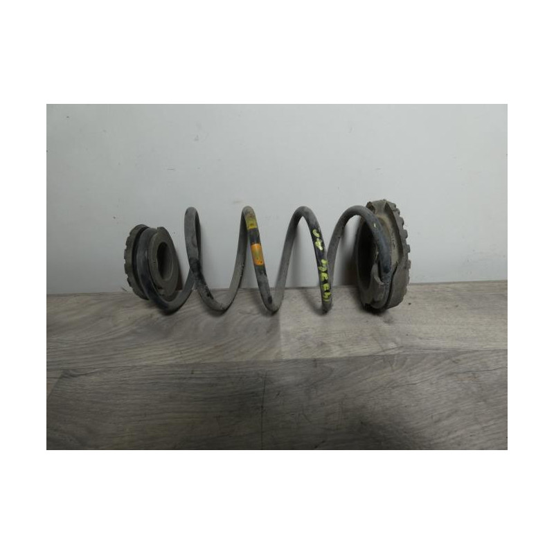 Ressort de suspension arriere FIAT PUNTO 3 d’occasion