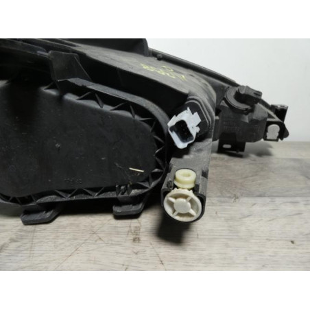 Optique avant principal gauche (feux)(phare) PEUGEOT 206 PHASE 2 d’occasion