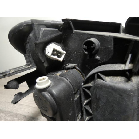 Optique avant principal gauche (feux)(phare) PEUGEOT 206 PHASE 2 d’occasion