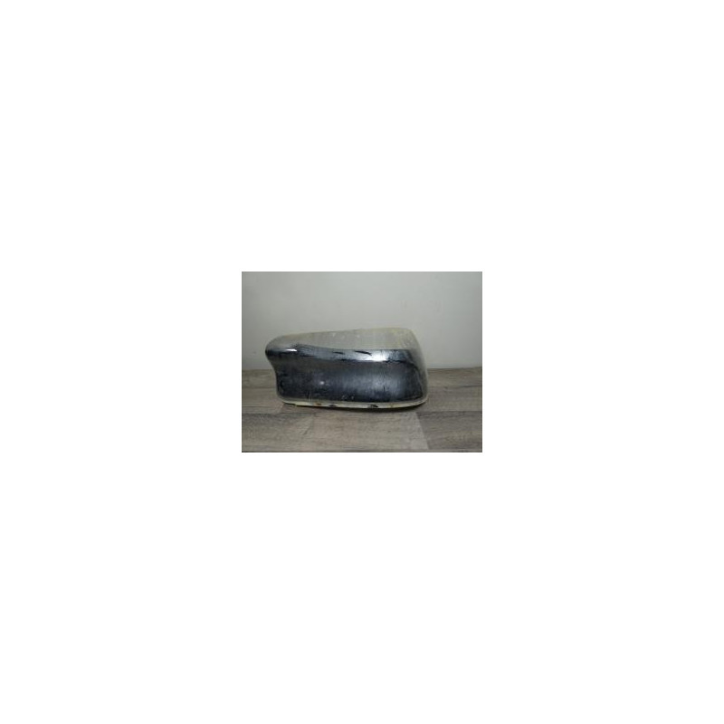 Pare choc arriere TOYOTA HILUX 5 PHASE 1 d’occasion