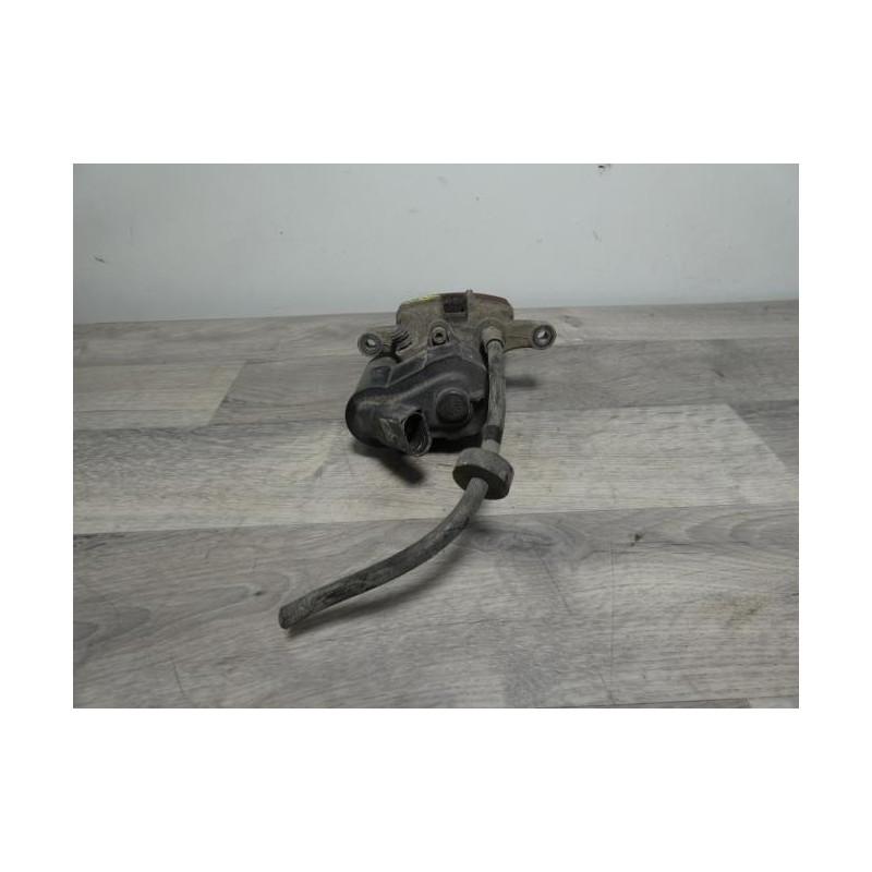 Etrier arriere droit (freinage) AUDI A6 3 AVANT PHASE 1 BREAK d’occasion