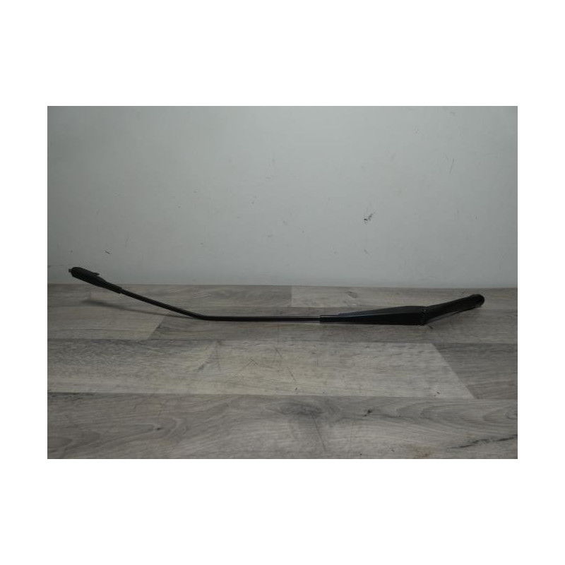 Bras essuie glace avant droit FIAT PUNTO 3 d’occasion