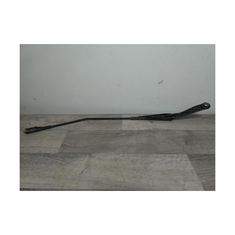 Bras essuie glace avant droit FIAT PUNTO 3 d’occasion