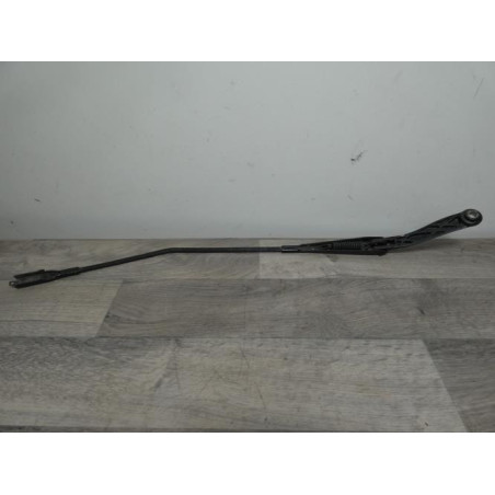 Bras essuie glace avant droit FIAT PUNTO 3 d’occasion