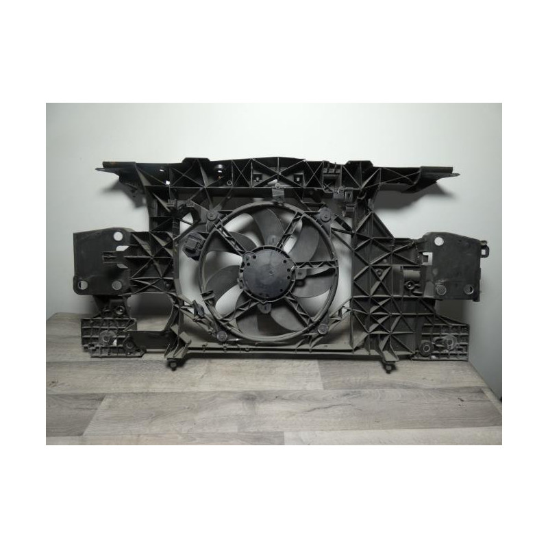 Armature avant, Masque avant RENAULT MEGANE 3 PHASE 1 d’occasion