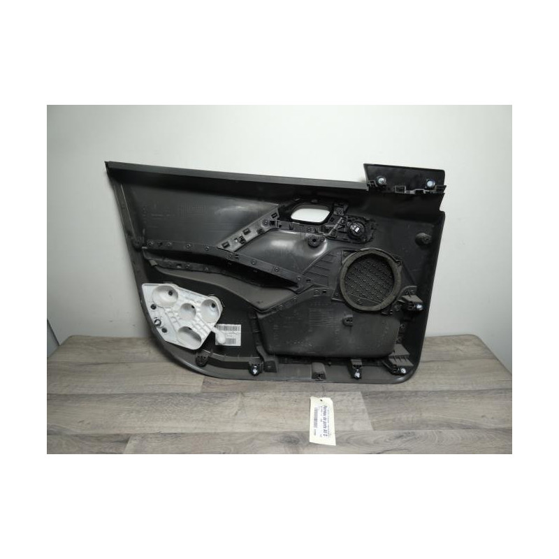 Panneau de porte avant droit PEUGEOT 208 1 PHASE 1 d’occasion