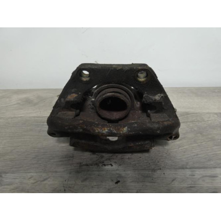 Etrier avant droit (freinage) RENAULT KANGOO 1 PHASE 2 d’occasion