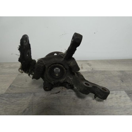 Fusee avant gauche RENAULT KANGOO 1 PHASE 2 d’occasion