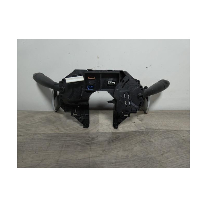 Com (Bloc Contacteur Tournant+Commodo Essuie Glace+Commodo Phare) CITROEN C4 GRAND PICASSO 1 d’occasion