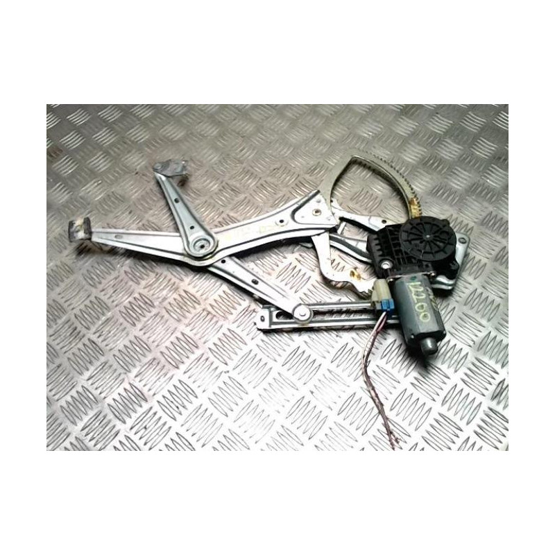 Leve vitre electrique avant droit MERCEDES CLASSE M 163 PHASE 2 d’occasion