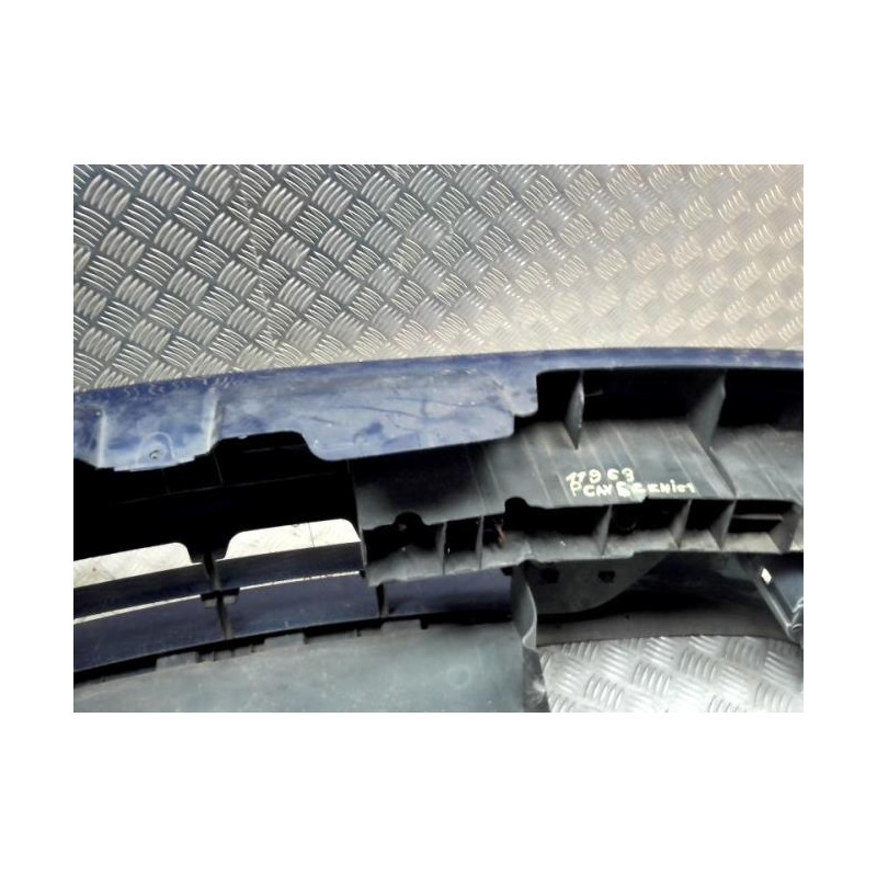 Pare choc arriere RENAULT SCENIC 1 PHASE 2 d’occasion