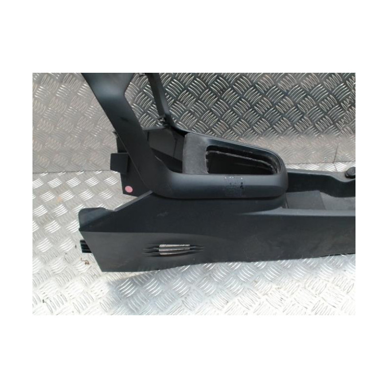 Console central (interieur plastique) CITROEN C3 2 PHASE 1 d’occasion