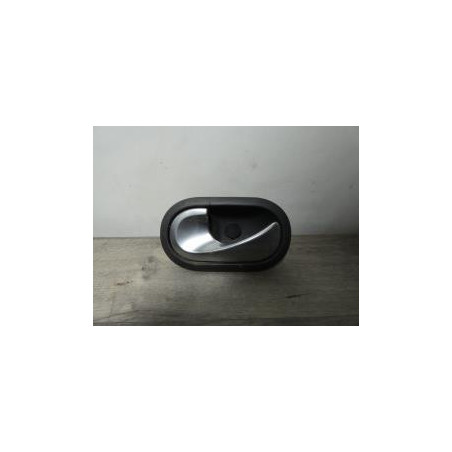 Poignee interieur avant gauche RENAULT MEGANE 2 PHASE 2 d’occasion