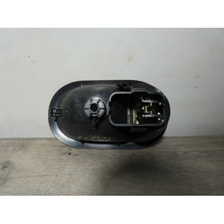 Poignee interieur avant gauche RENAULT MEGANE 2 PHASE 2 d’occasion
