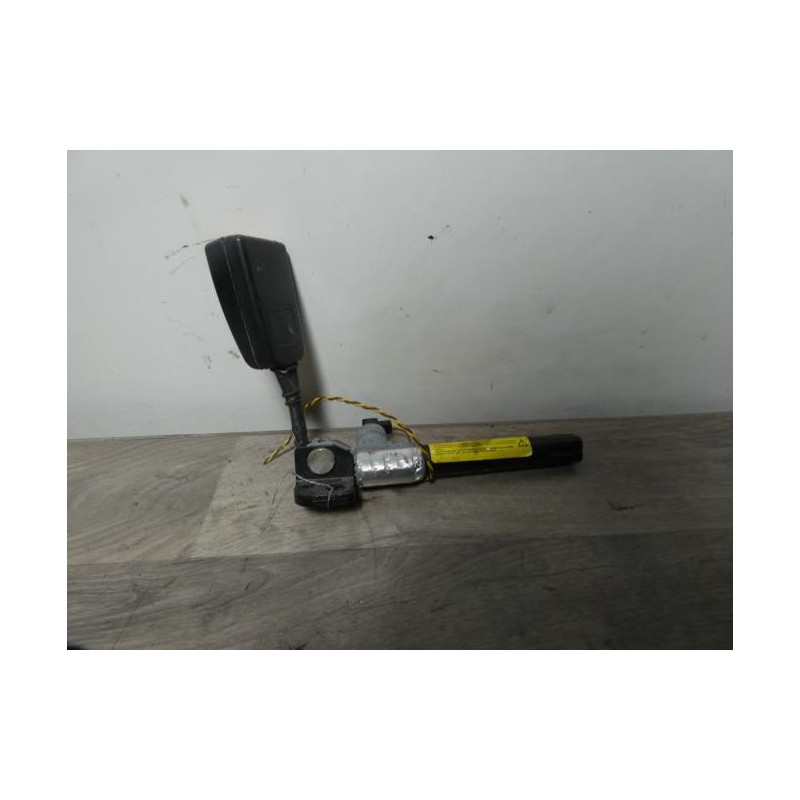 Attache ceinture arriere droit BMW SERIE 5 E60 PHASE 2 d’occasion