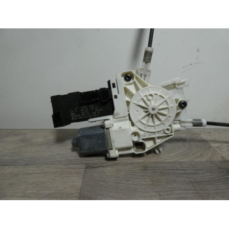 Leve vitre electrique avant gauche PEUGEOT 407 PHASE 1 BREAK d’occasion